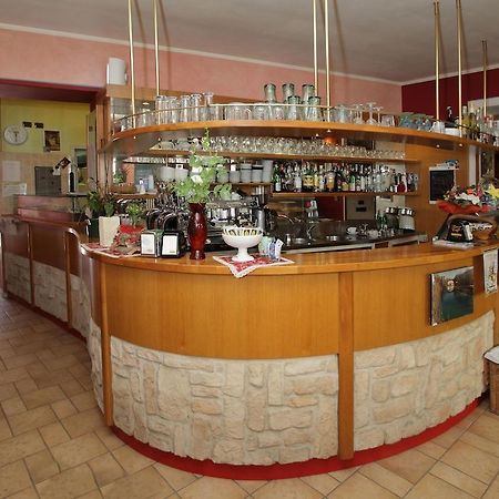 Albergo Ristorante Mancinelli Fossombrone Esterno foto